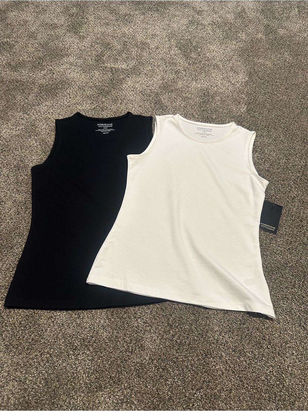 Adrienne Vittadini NWT Women's Sleeveless Crew Neck Tank - Black & White Size XS